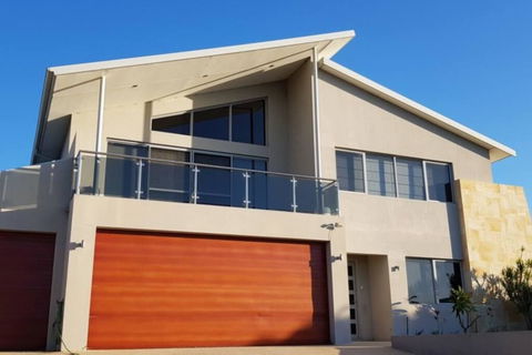 Delux Living In Wannanup - Holiday Find 2