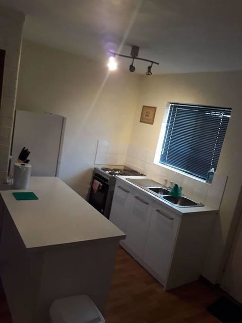 Dianella - Affordable & Comfortable Close To The City & Shops - Holiday Find 3