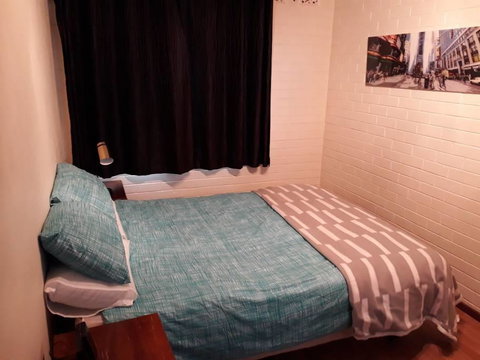 Dianella - Affordable & Comfortable Close To The City & Shops - Holiday Find 1