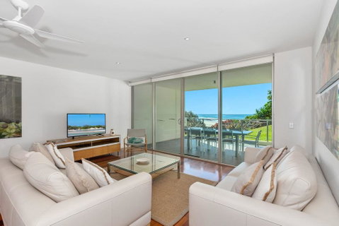 DIRECT BEACH ACCESS - 3 BED APART - CABARITA BEACH - Holiday Find 1