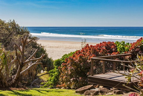 DIRECT BEACH ACCESS - 3 BED APART - CABARITA BEACH - Holiday Find 0