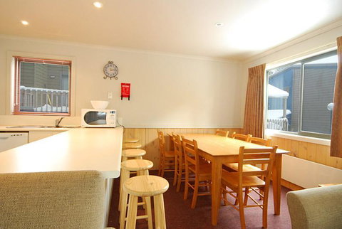 Discobulous 6 - Holiday Find 2