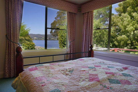 Donalea Bed And Breakfast & Riverview Apartment - Holiday Find 2