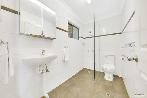 Driftwood On The Beach - Holiday Find 1