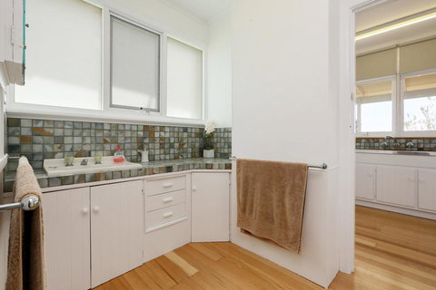 DROMANA BEACH SHACK... - Holiday Find 2