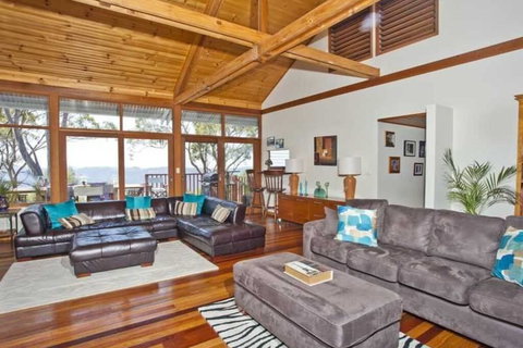 Eaglemont Country Retreat - Holiday Find 3