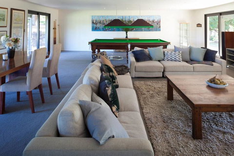 East Wing - Holiday Find 1