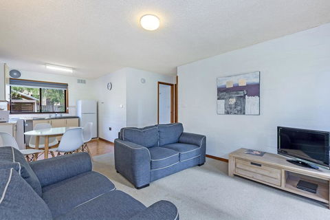 Eastern Beach Units #2 - Holiday Find 1