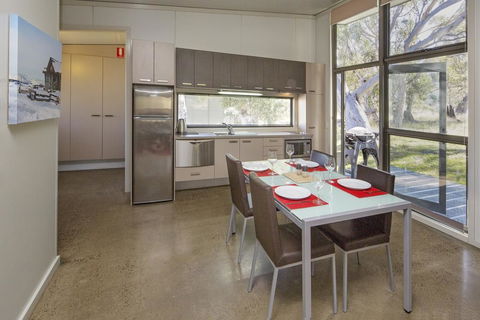 Ecocrackenback 13 - Sustainable Chalet Close To The Slopes - Holiday Find 3