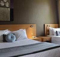 El Toro Motor Inn - Holiday Find