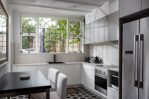 Elegant 3-Bed Heritage House Near Parks And Cafes - Holiday Find 3