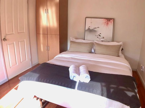 Elegant Glen House 4B5B ParkFront - Holiday Find 3