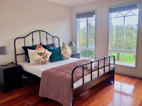 Elegant Glen House 4B5B ParkFront - Holiday Find 1