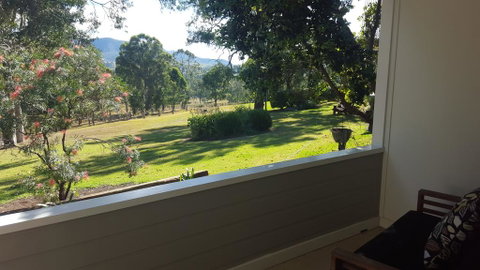 Elfin Hill Vineyard Accommodation - Holiday Find 3