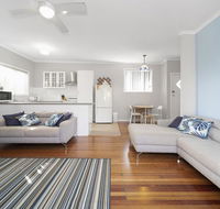 Eloora House Blue bay - Holiday Find