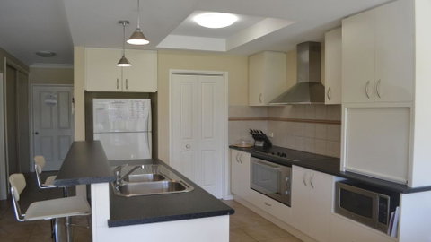 ELSINOR Townhouse 7 Mulwala - Holiday Find 3