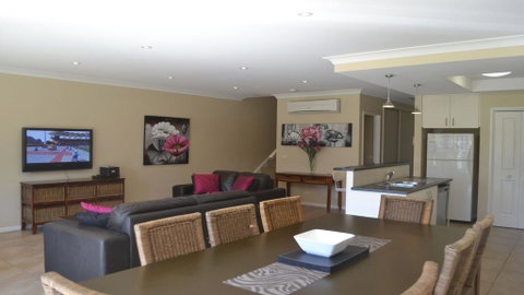 ELSINOR Townhouse 7 Mulwala - Holiday Find 2