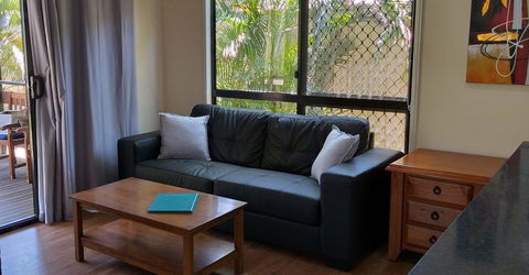 Emerald Motel Apartments - Holiday Find 1