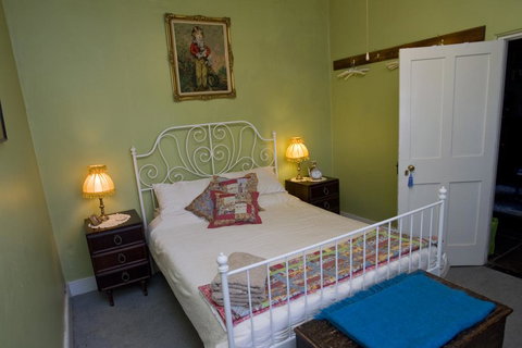 Emma Tiver Heritage Cottage - Holiday Find 3