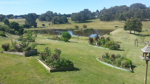 Emu Lodge Country Retreat - Holiday Find 0