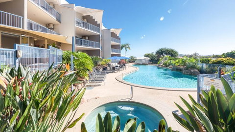 Endless Summer Resort - Holiday Find 0