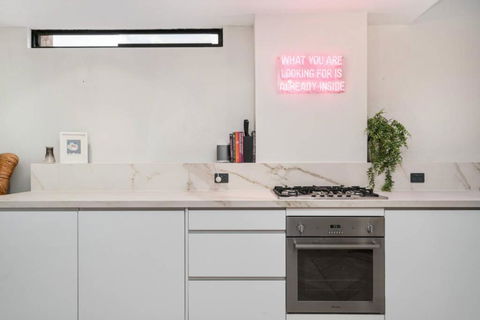 Enjoy Cafe Culture From Chic Warehouse Conversion - Holiday Find 2