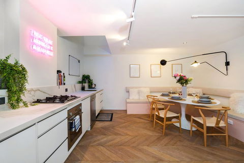 Enjoy Cafe Culture From Chic Warehouse Conversion - Holiday Find 0