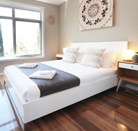 EROS City Fringe - Wifi Wine Netflix Pets OK and Park views - Holiday Find