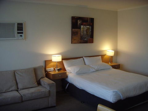Essendon Motel - Holiday Find 2
