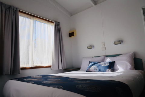 Euroa Caravan Park - Holiday Find 1