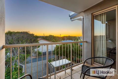 EXCLUSIVE OCEAN VIEW PENTHOUSE ON MARINE PARADE - Holiday Find 2
