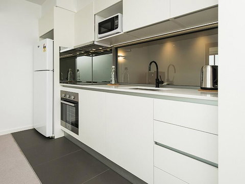 Executive Luxury Apartment - Holiday Find 1