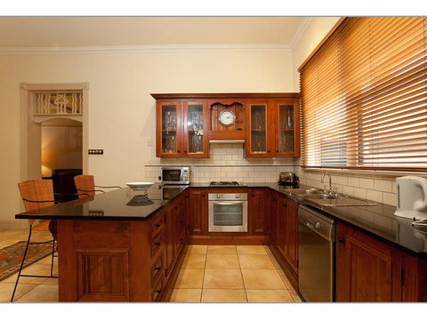 Fairholme Townhouse - Holiday Find 1