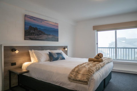 Falls Creek Hotel - Holiday Find 1