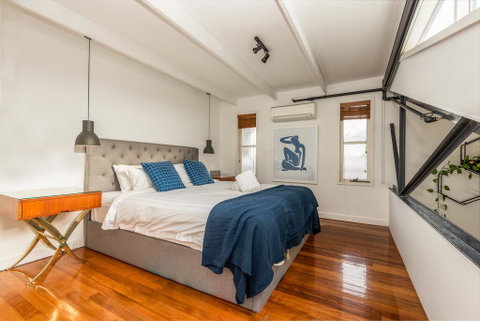 Fitzroy Converted Warehouse Penthouse - Holiday Find 1