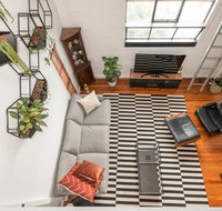 Fitzroy Converted Warehouse Penthouse - Holiday Find