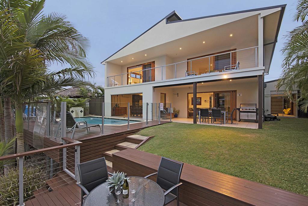 Broadbeach Waters QLD Holiday Find