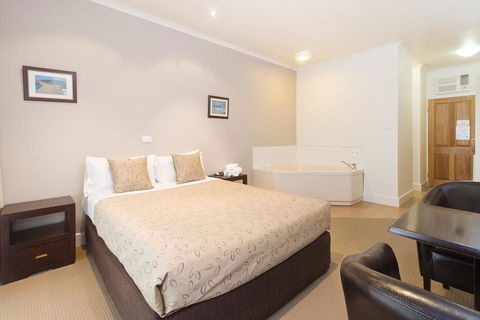 Frankston Holiday Park And Sandhurst Motel - Holiday Find 1