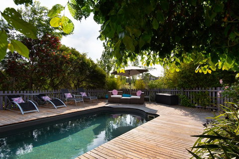 Gables Bend On High - Holiday Find 1