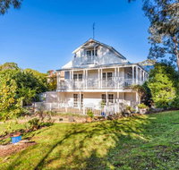 Gather at 65 Main in Hepburn Springs - Holiday Find