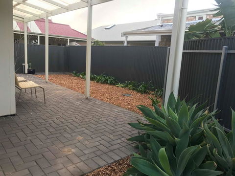Gawler Townhouse 1 Bedroom - Holiday Find 2