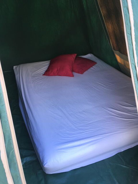 Gentle Annie Caravan Park - Holiday Find 1