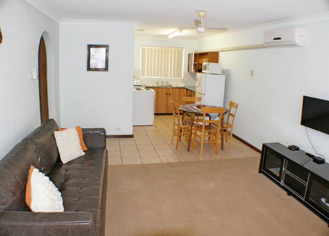 Geraldton Holiday Unit - Holiday Find 3