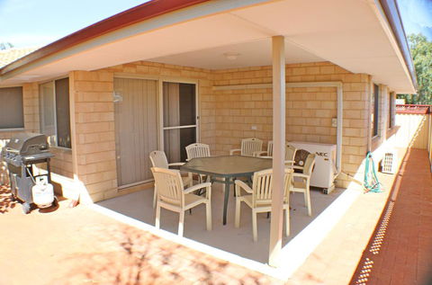 Geraldton Luxury Vacation Home - Holiday Find 1