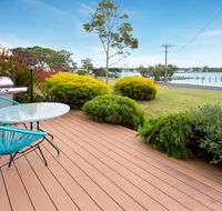 Getaway - waterfront island living - Holiday Find