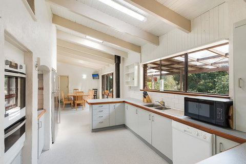 Getaway South Coast - Holiday House With Pool - Holiday Find 0