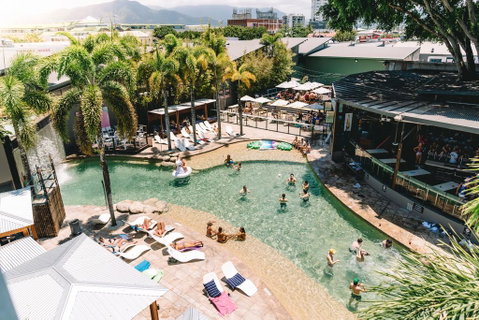 Gilligan's Backpacker Hotel & Resort Cairns - Holiday Find 0