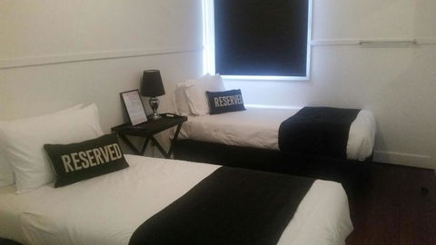 Gin Gin Budget Accommodation - Holiday Find 0