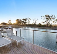 Gippsland Lakehouse A - Canal frontage - Holiday Find