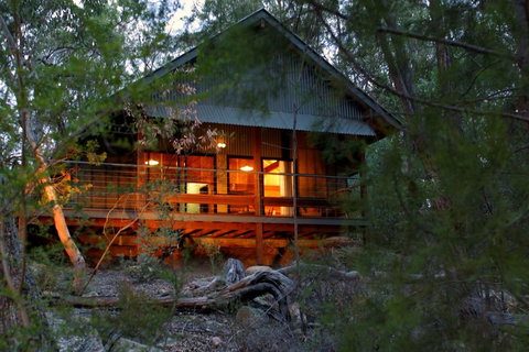 Girraween Environmental Lodge - Holiday Find 0